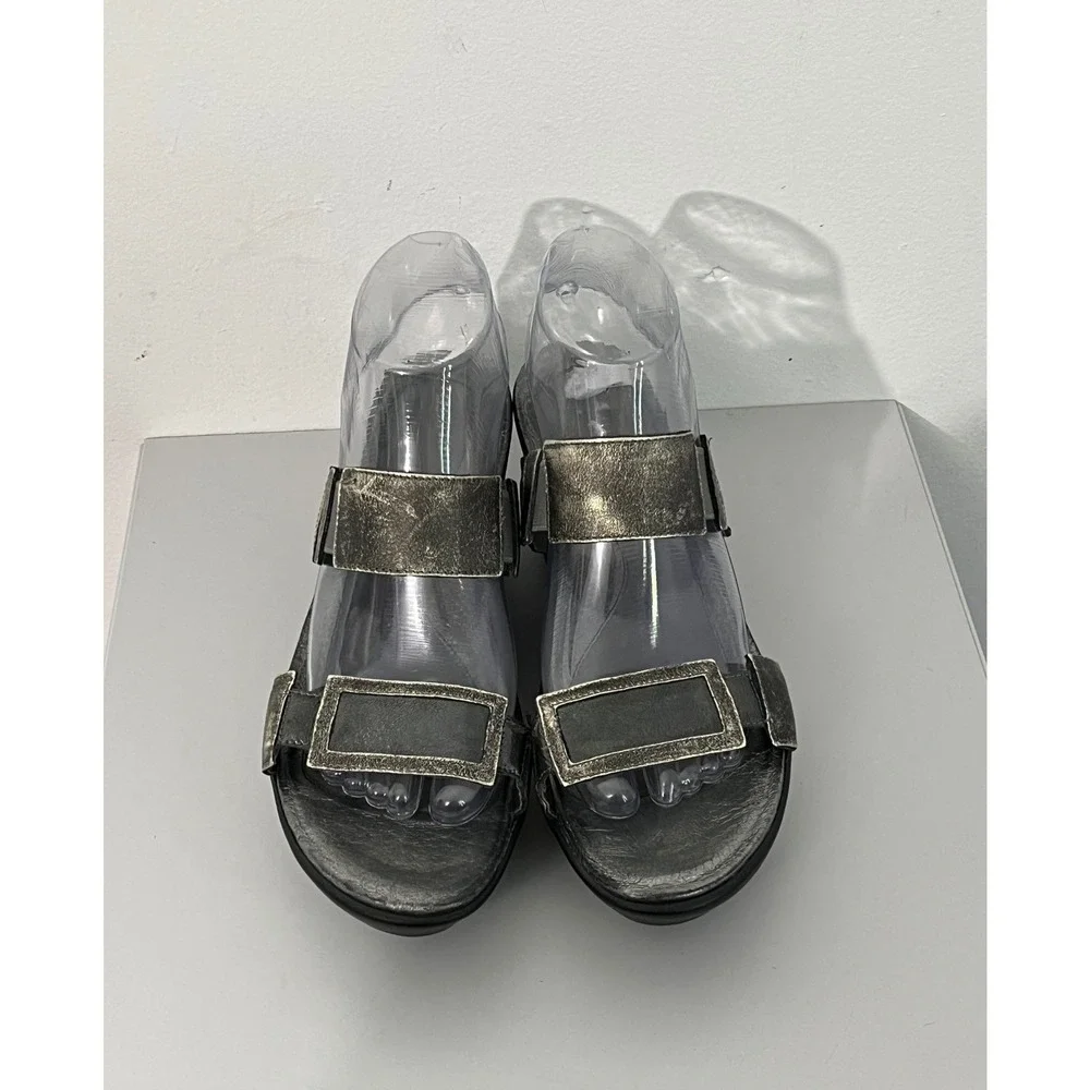 Naot Wedge Sandals Womens 40 Silver‎ Pewter Metallic Leather Buckle Slide Shoes